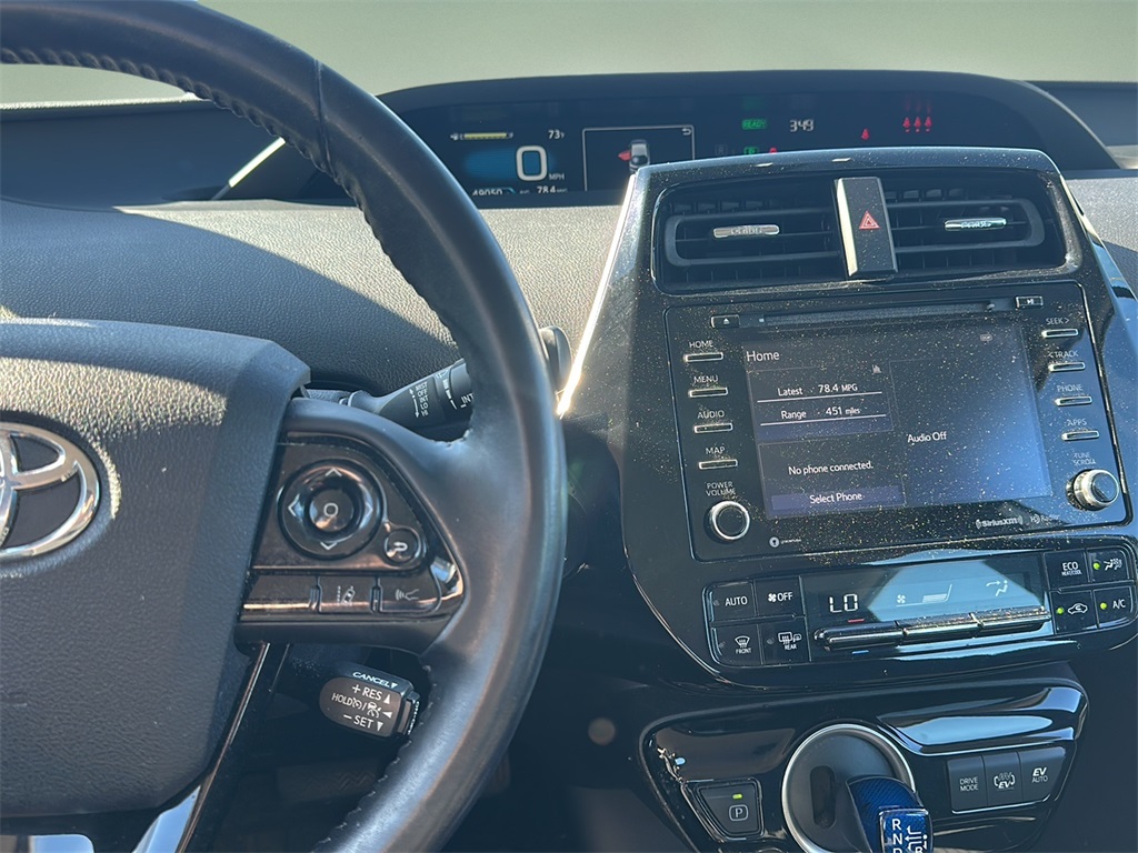 2020 Toyota Prius Prime LE photo 11