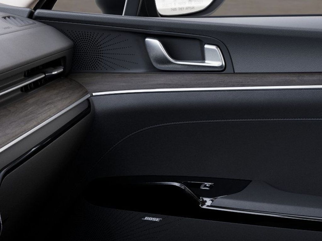 2025 Kia K5 EX photo 22