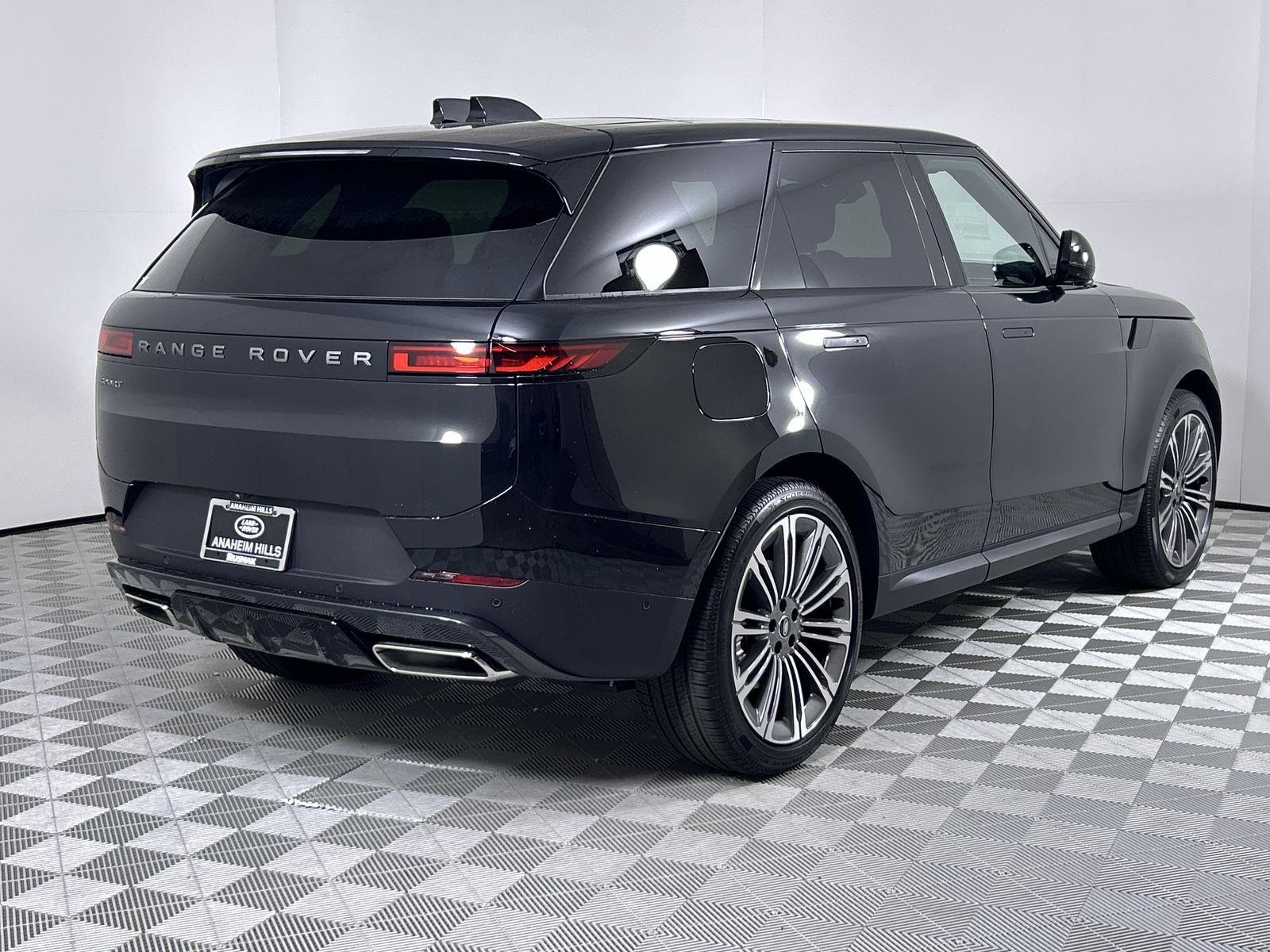 2025 Land Rover Range Rover Sport SE photo 4