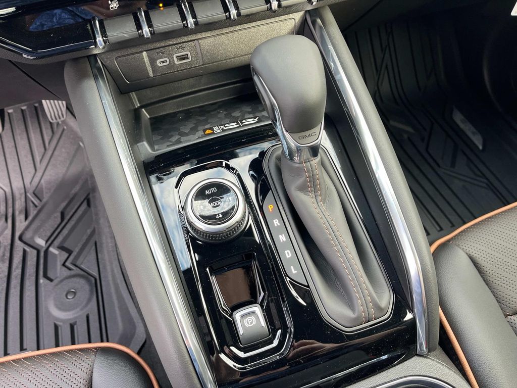 2026 Gmc Canyon AT4 photo 22
