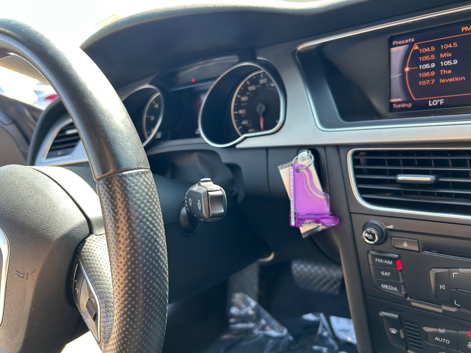 2011 Audi A5 2.0T Premium photo 23