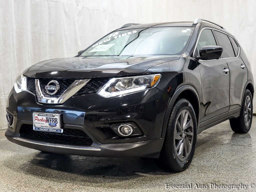 Used 2016 Nissan Rogue SL with VIN 5N1AT2MV5GC892674 for sale in Downers Grove, IL