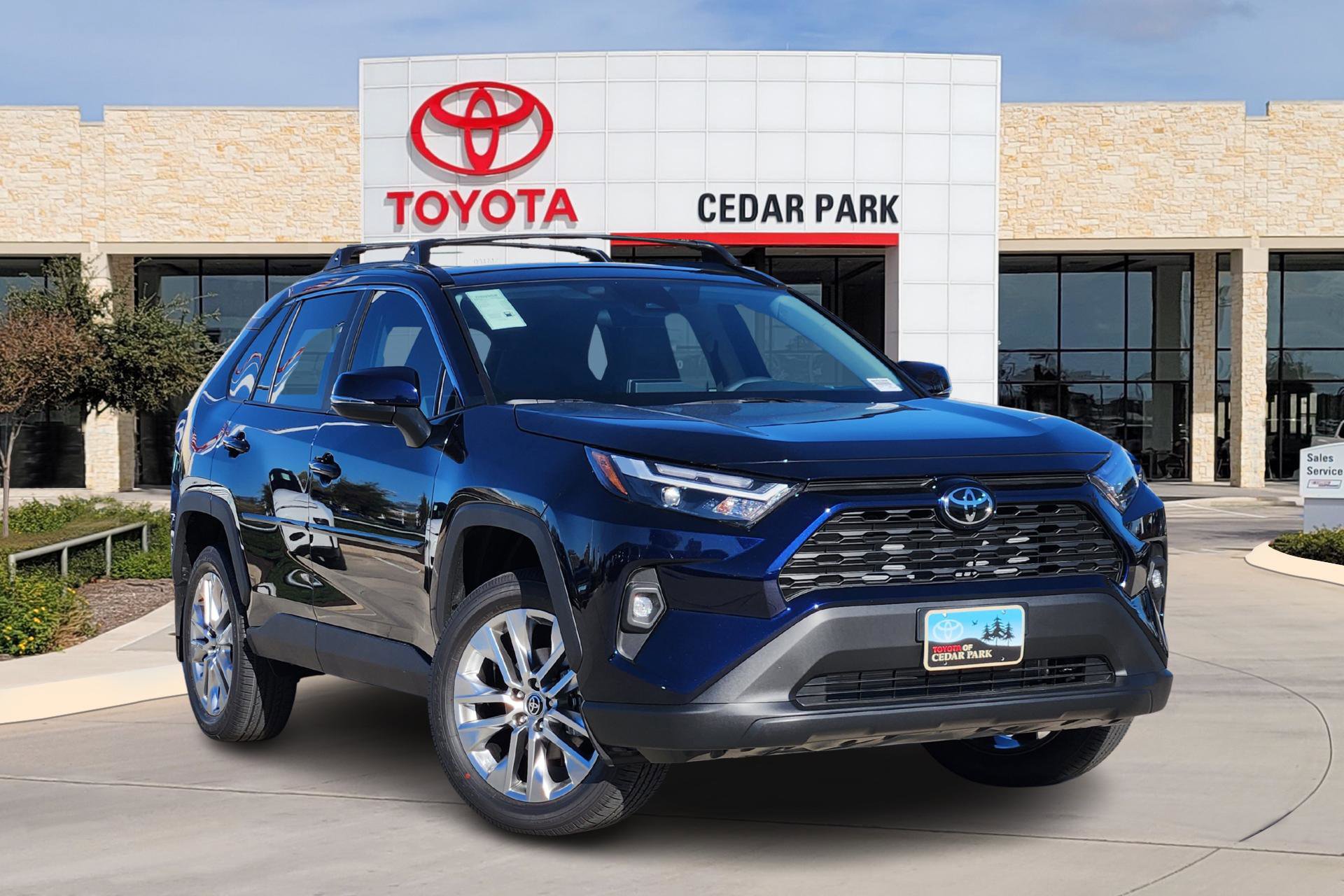 2025 Toyota RAV4 XLE Premium's photo