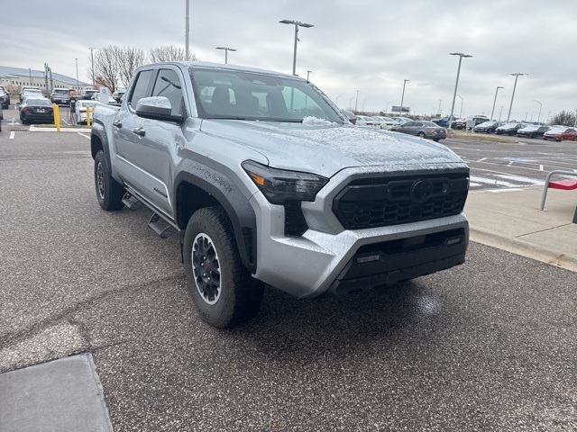 2024 Toyota Tacoma SR5's photo