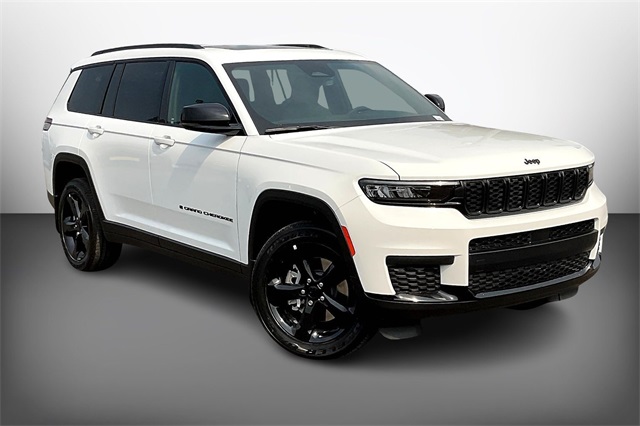 2025 Jeep Grand Cherokee L Altitude's photo