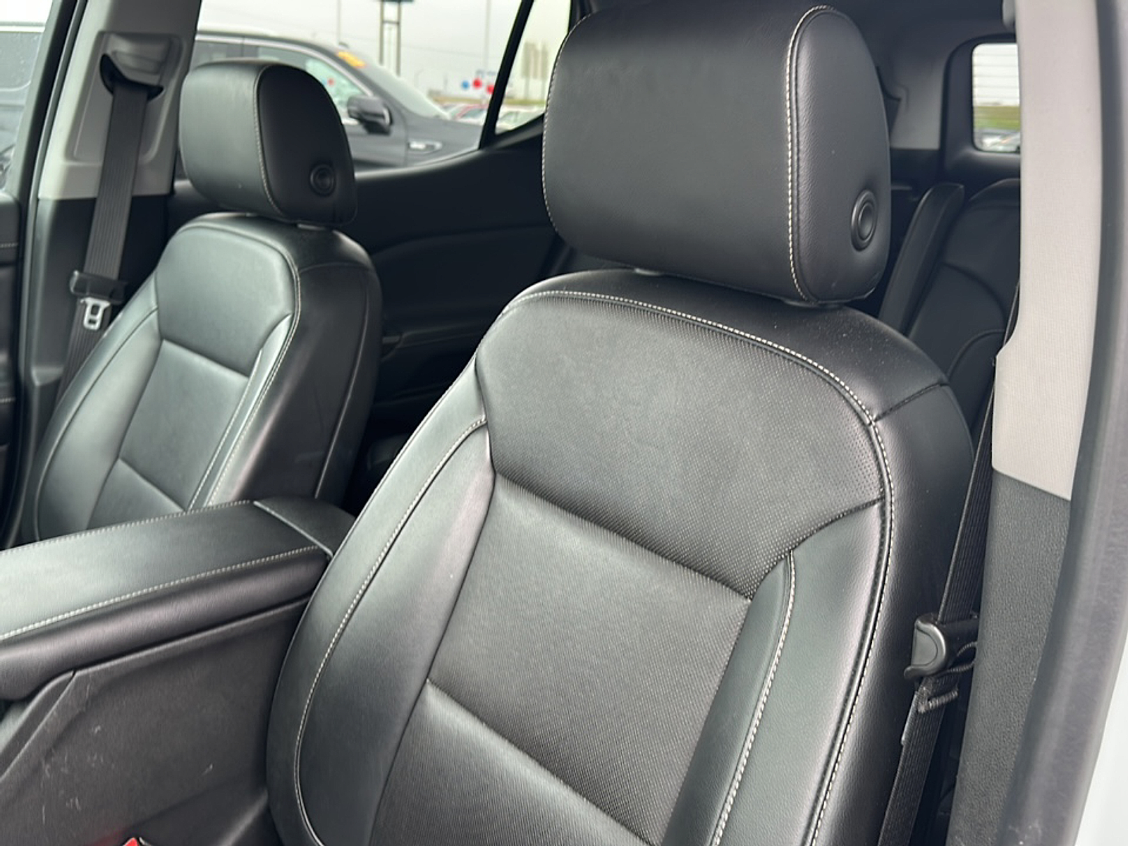 2021 Gmc Acadia SLT photo 4