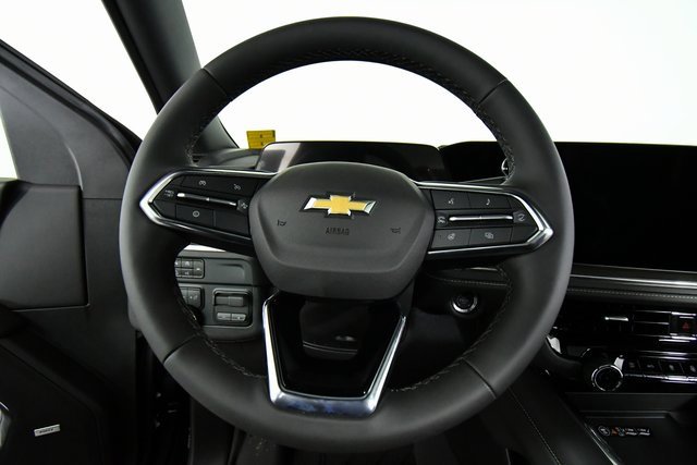 2026 Chevrolet Suburban Premier photo 2