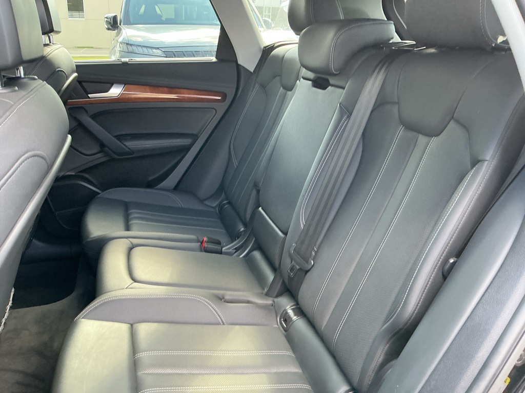 2022 Audi Q5 S line Premium Plus photo 19