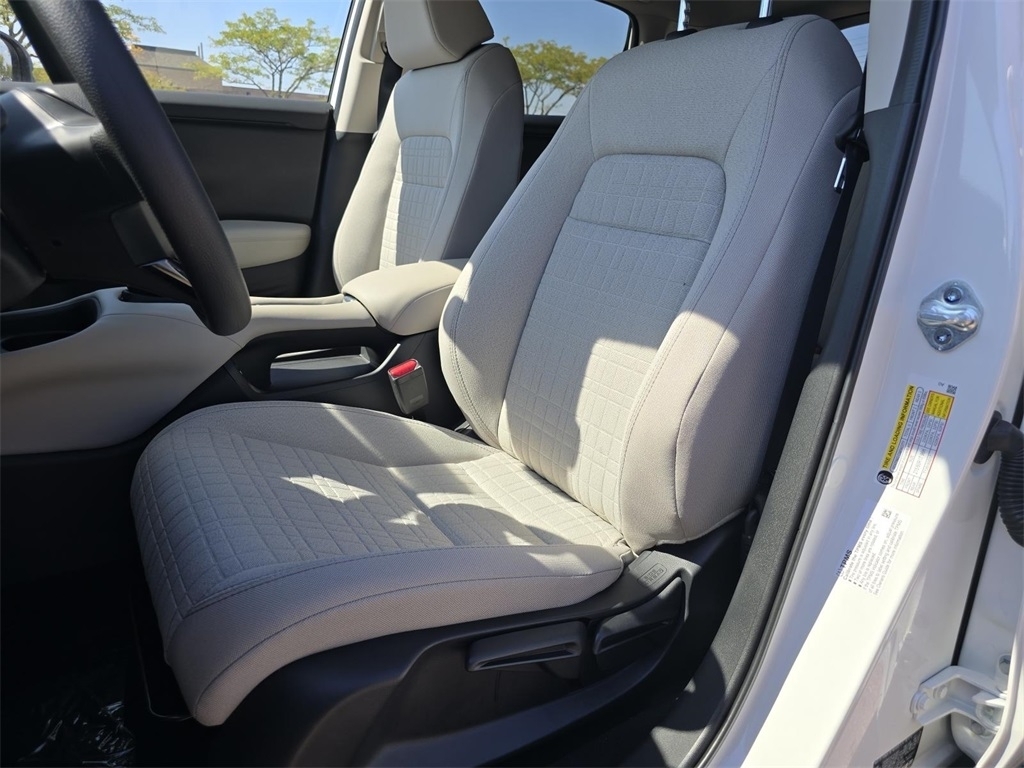 2026 Honda HR-V LX photo 22