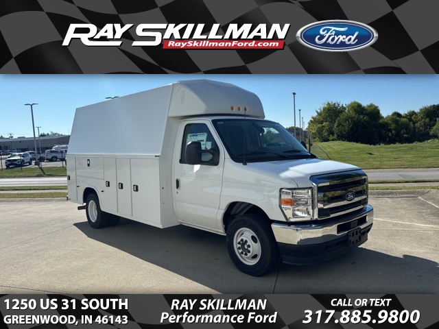 2026 Ford E-Series Cutaway Base's photo