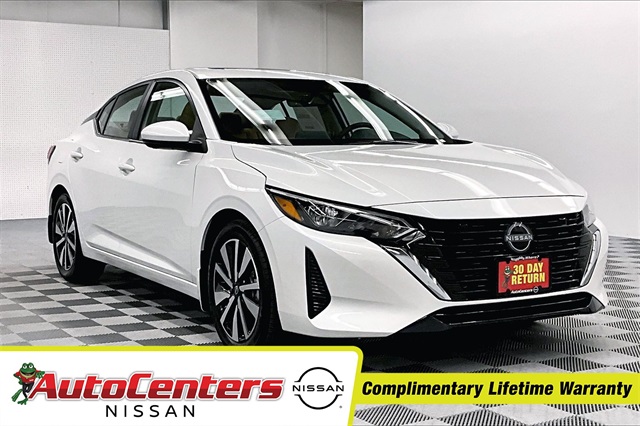 2025 Nissan Sentra SV's photo