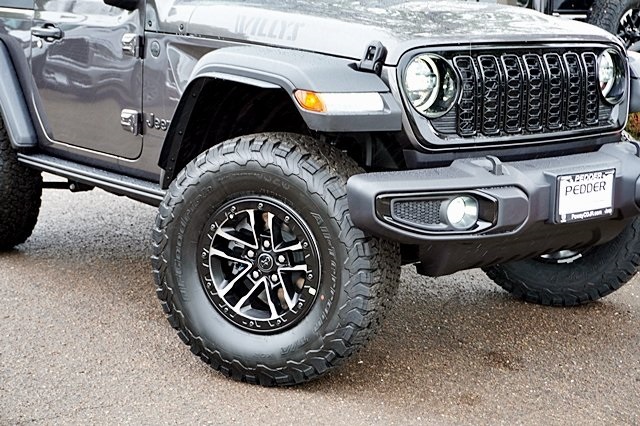 2025 Jeep Wrangler Rubicon photo 4