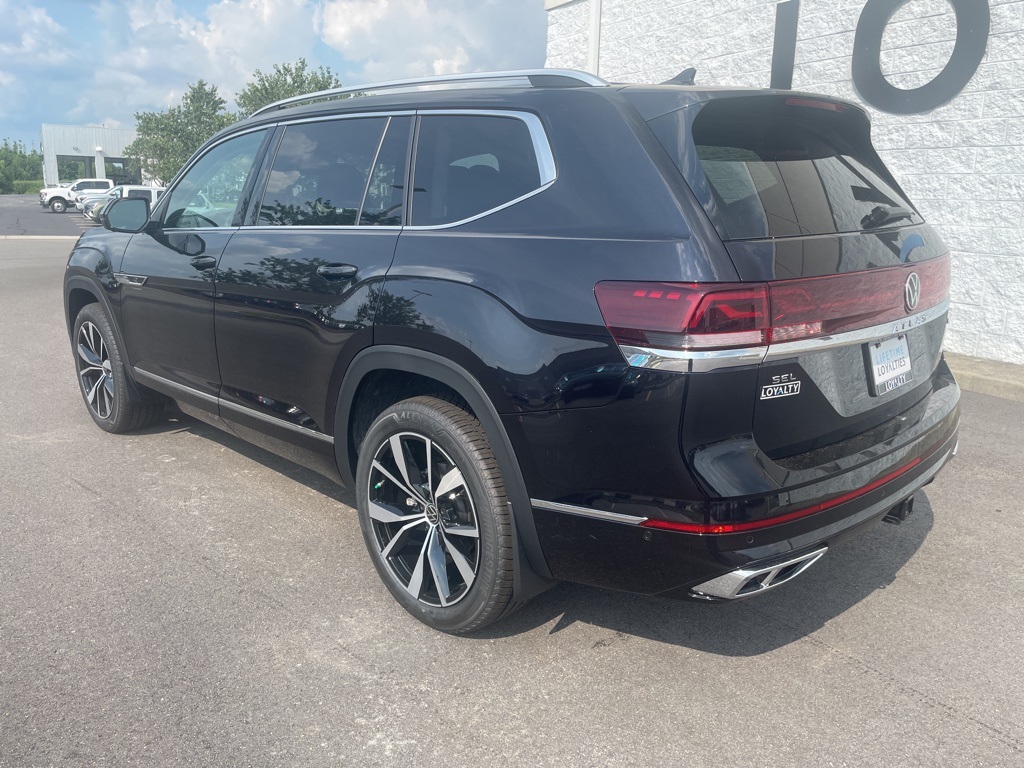 2025 Volkswagen Atlas SEL Premium R-Line photo 4