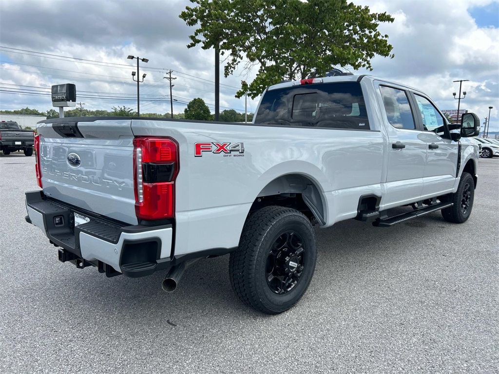 2026 Ford F-250 XL photo 4