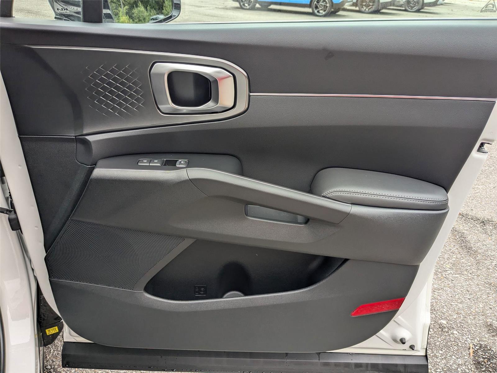 2025 Kia Sorento Plug-In Hybrid EX photo 32