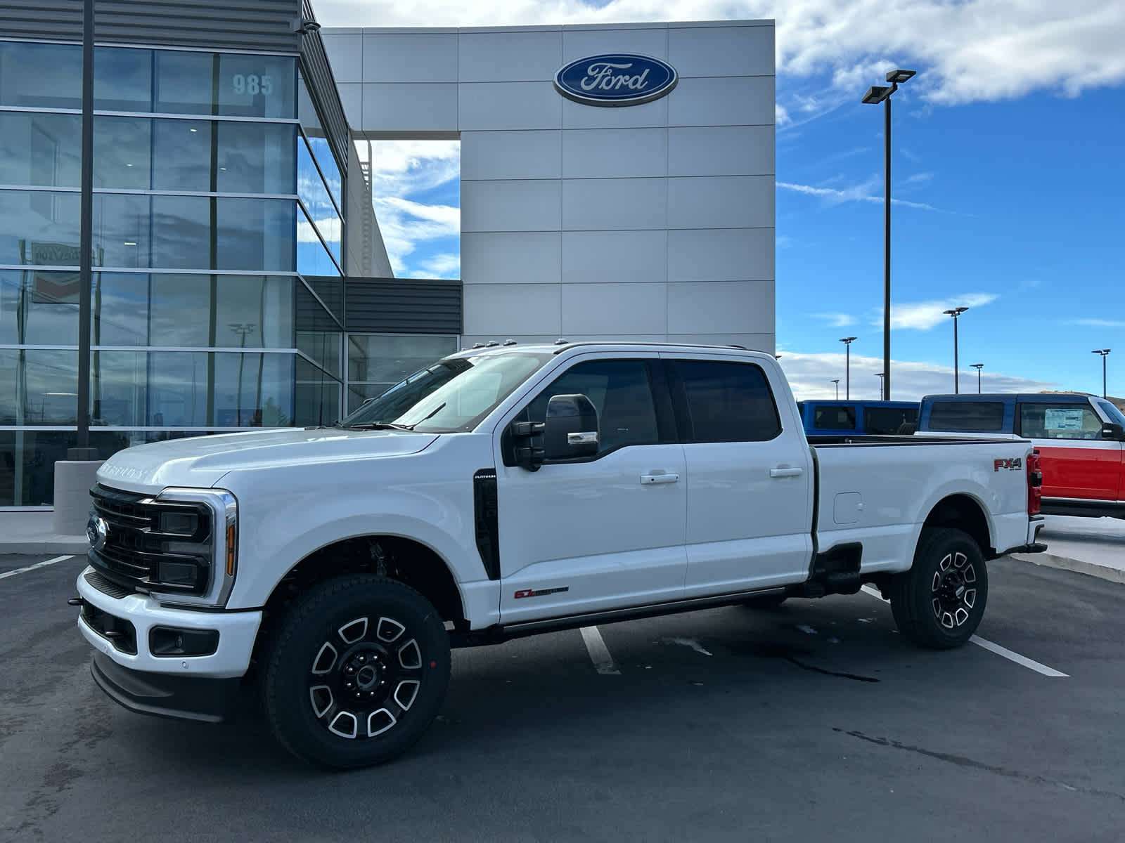 2026 Ford F-350 Super Duty Platinum's photo