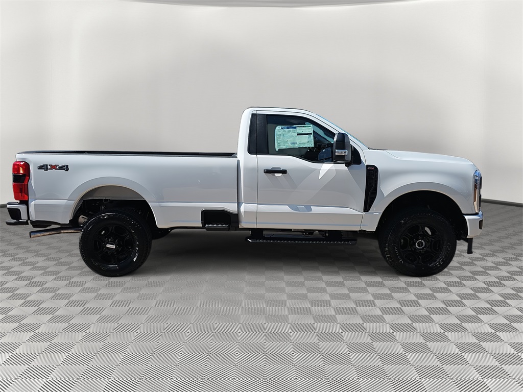 2025 Ford F-350 XL photo 2