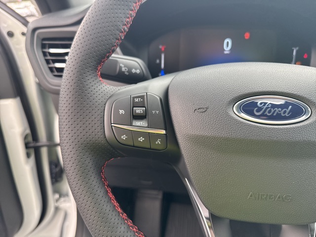2025 Ford Escape ST-Line photo 14