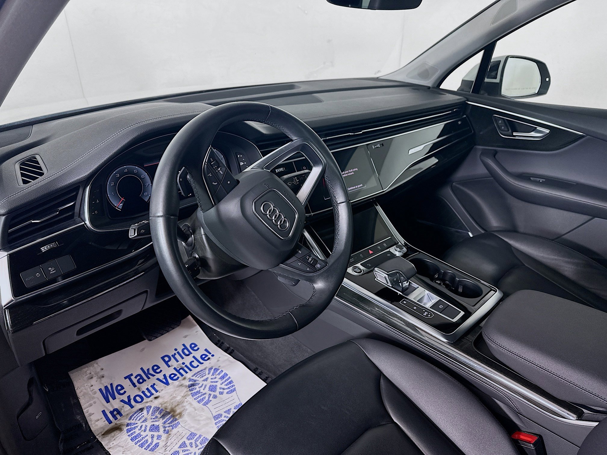 2023 Audi Q7 Premium Plus photo 7