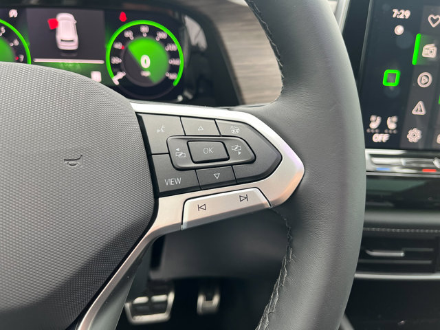 2025 Volkswagen Atlas SEL Premium R-Line photo 17
