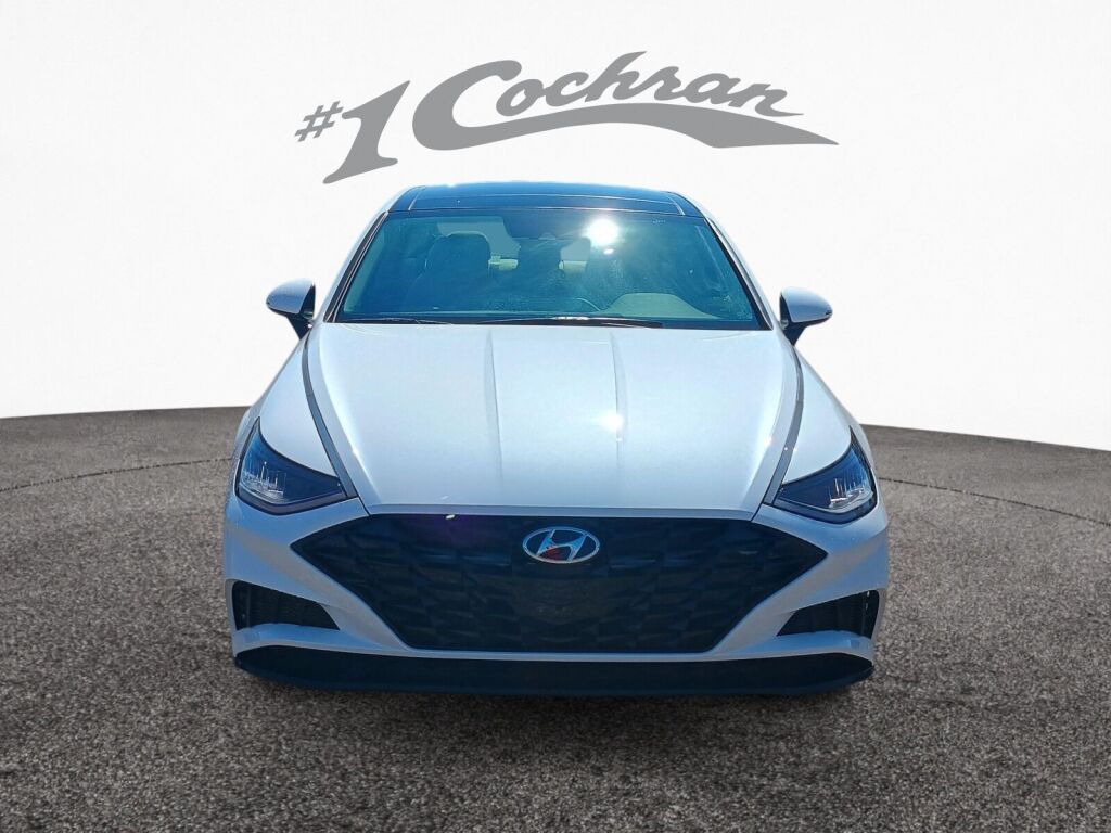 2022 Hyundai Sonata SEL photo 2