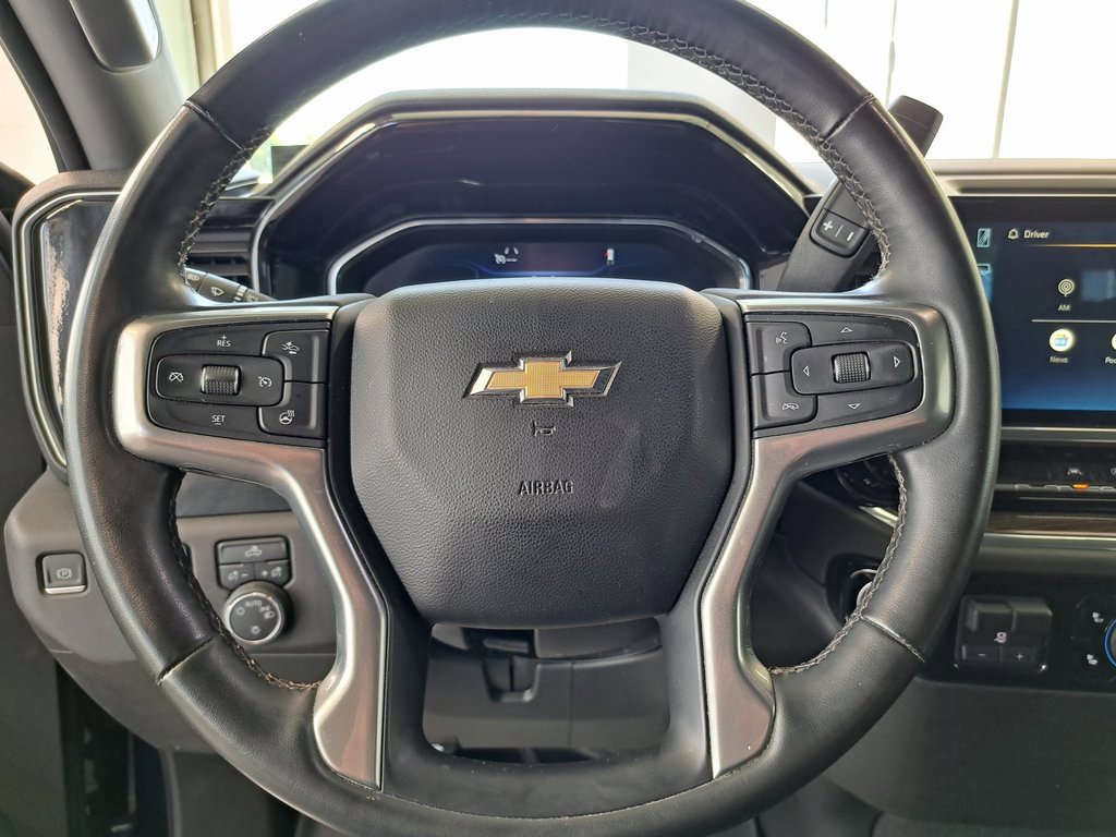 2023 Chevrolet Silverado 1500 LT photo 9