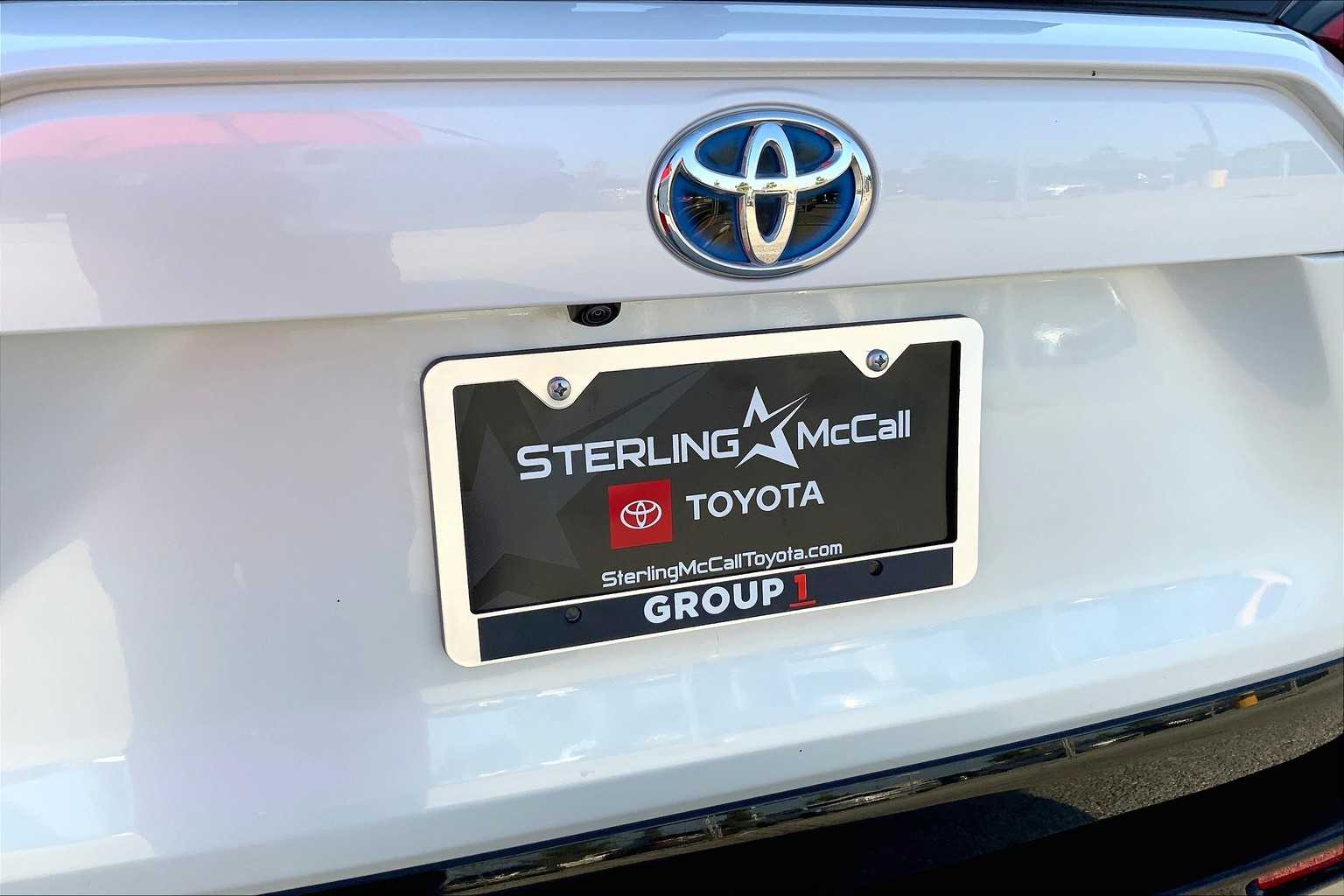 2024 Toyota RAV4 Hybrid SE photo 9