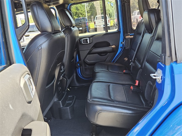 2022 Jeep Wrangler Unlimited Sahara photo 4