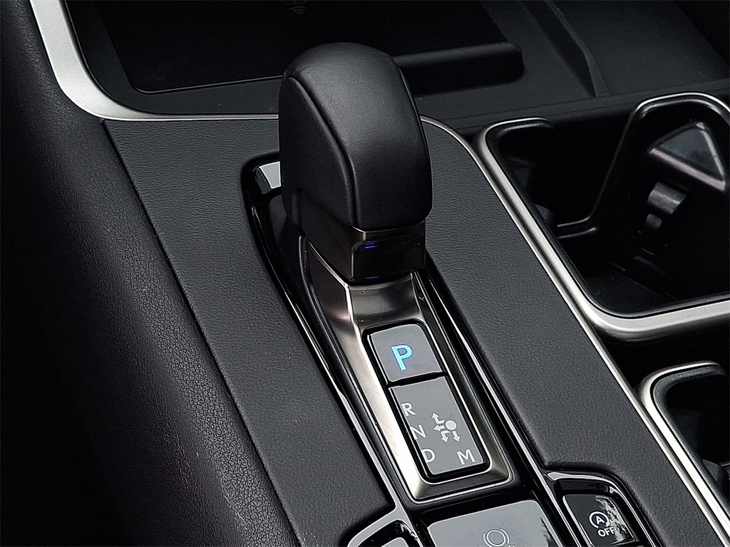 2025 Lexus TX photo 20