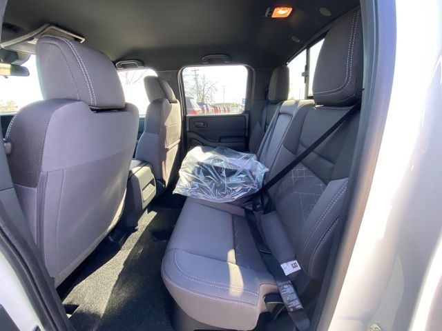 2026 Nissan Frontier SV photo 15