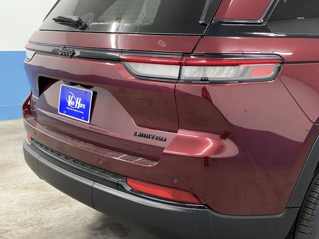 2025 Jeep Grand Cherokee Limited photo 36