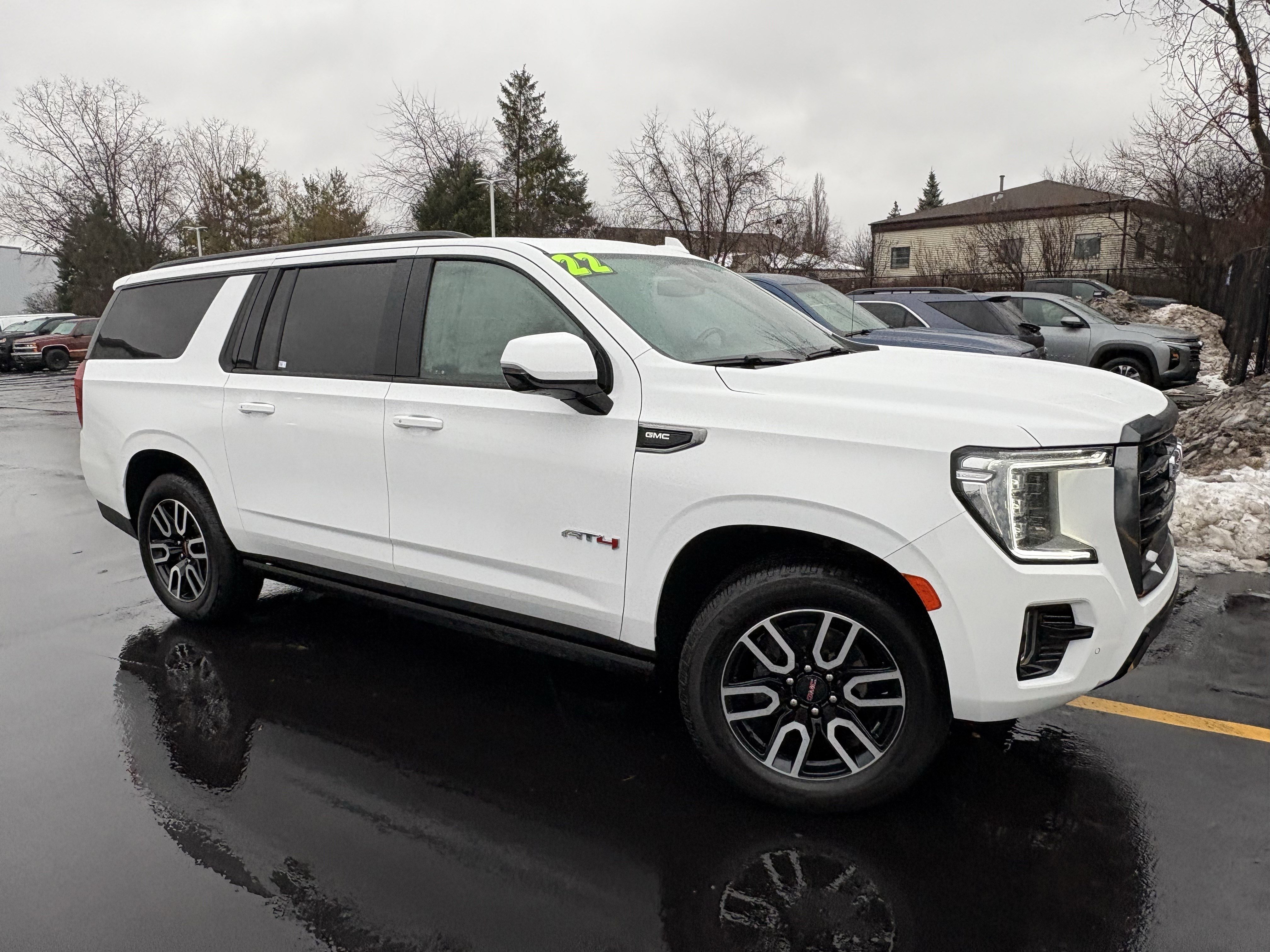 2022 GMC Yukon XL AT4's photo