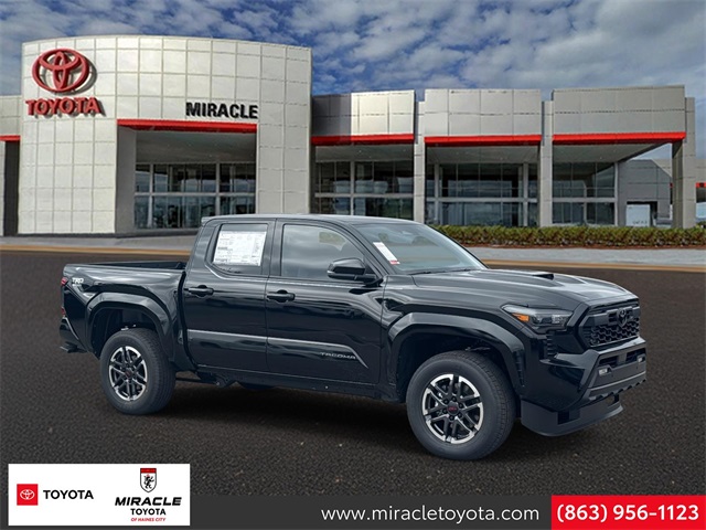 2026 Toyota Tacoma TRD Sport's photo