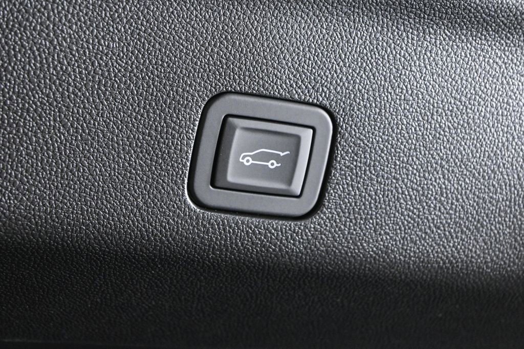 2026 Gmc Yukon XL photo 32