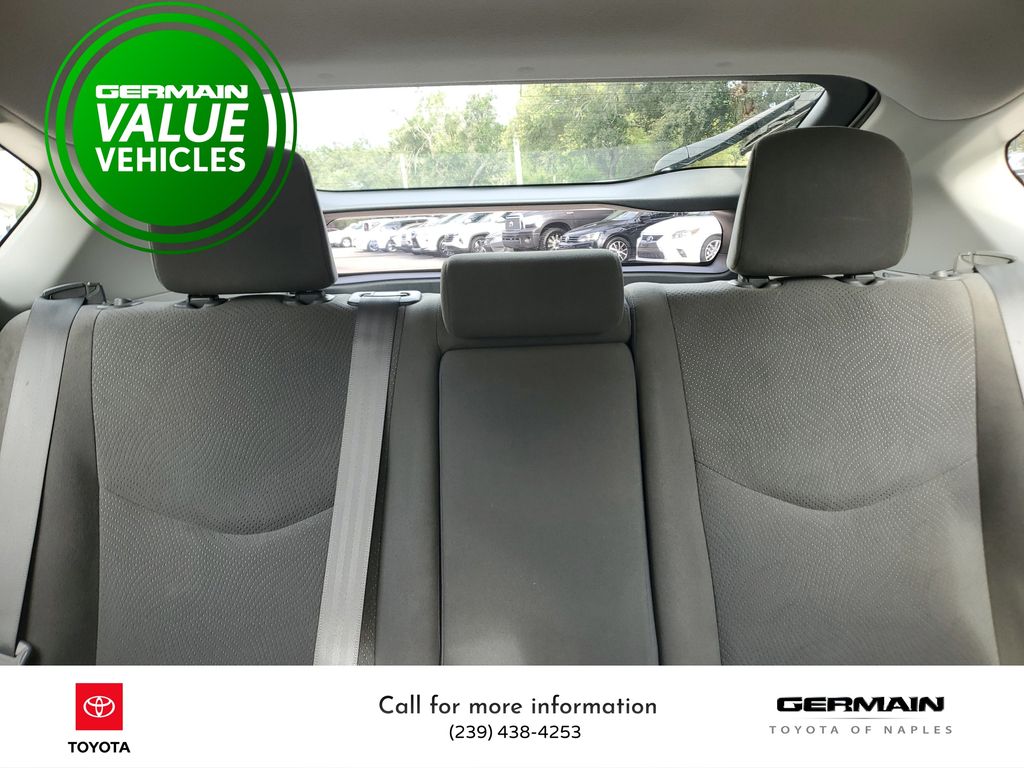 2012 Toyota Prius Two photo 22
