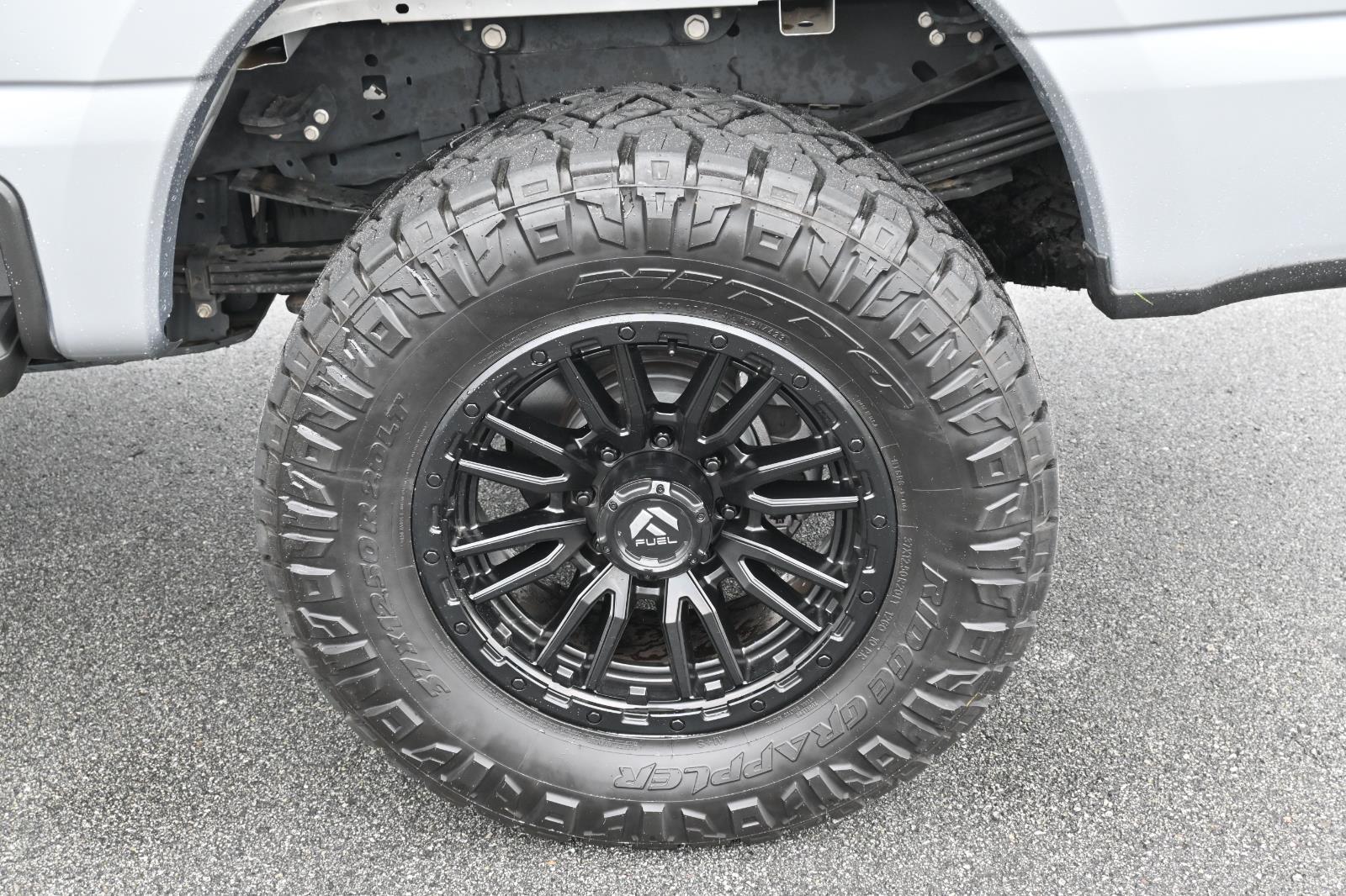 2023 Ford F-350 Lariat photo 40