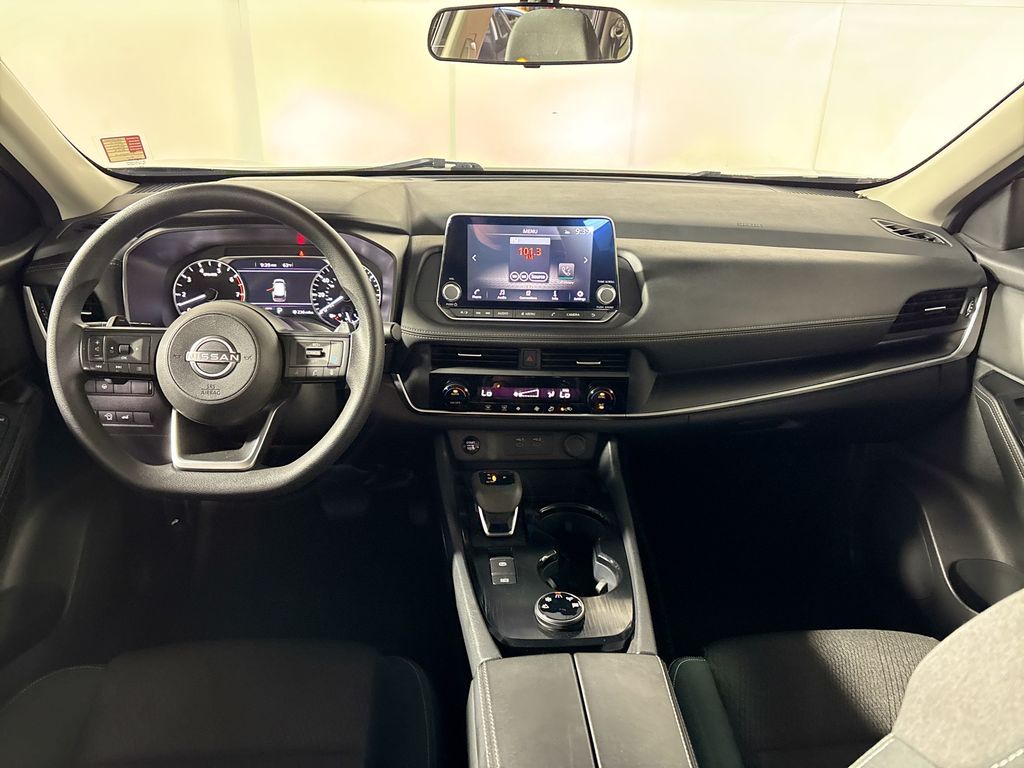 2024 Nissan Rogue SV photo 9