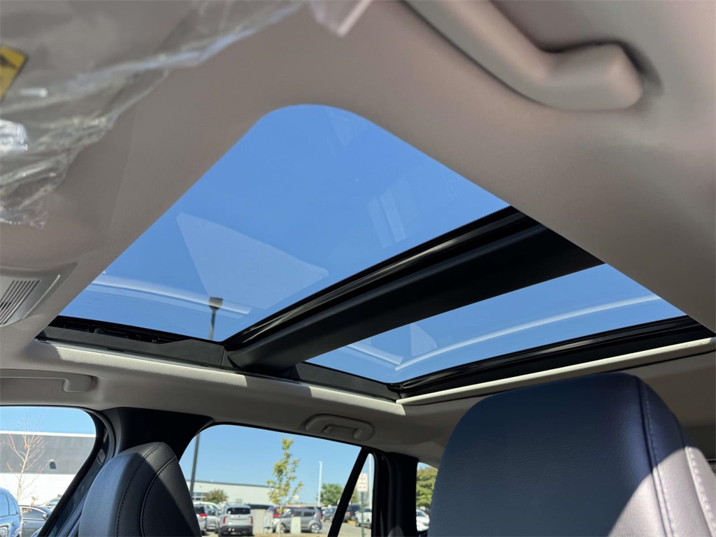 2025 Mazda CX-50 Premium photo 3