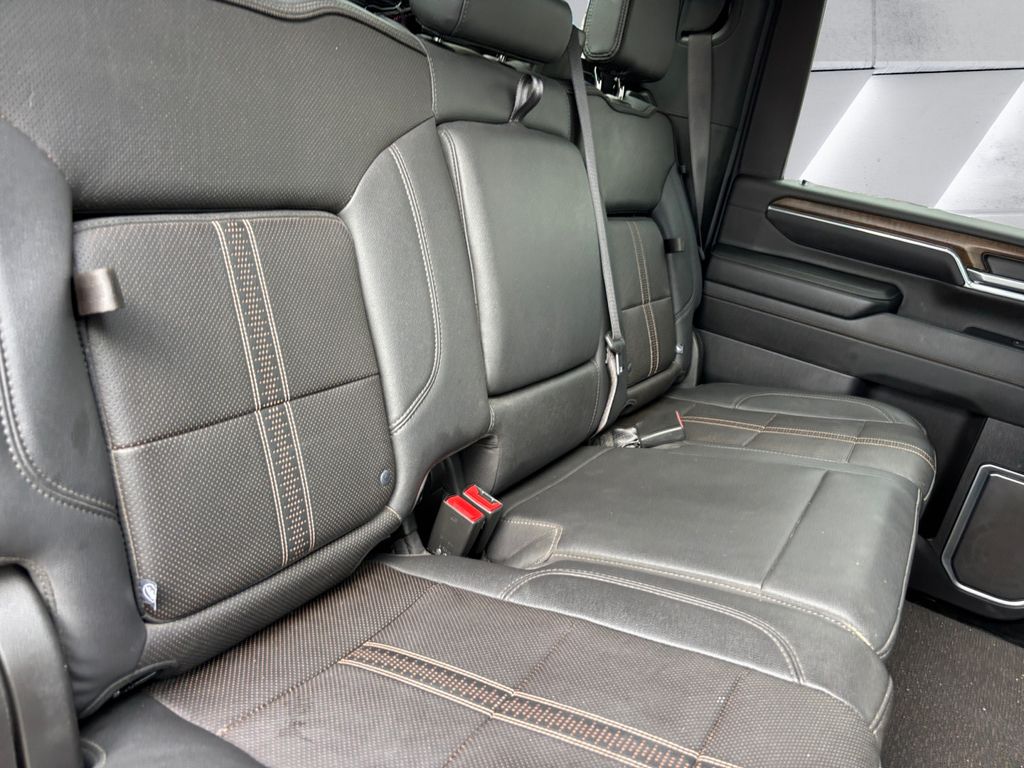 2024 Chevrolet Silverado 2500HD High Country photo 14