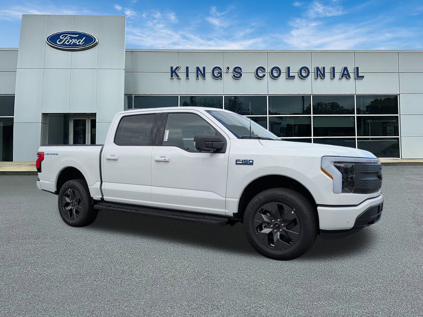 2025 Ford F-150 Lightning Flash's photo