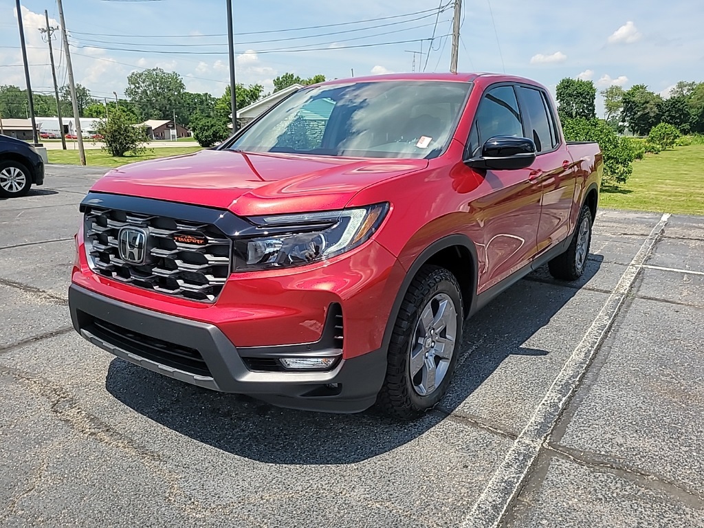 2025 Honda Ridgeline TrailSport photo 2