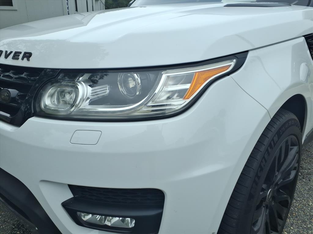 2016 Land Rover Range Rover Sport SuperCharged photo 3