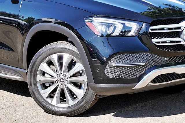 Used 2020 Black Mercedes-Benz GLE 350 image 3
