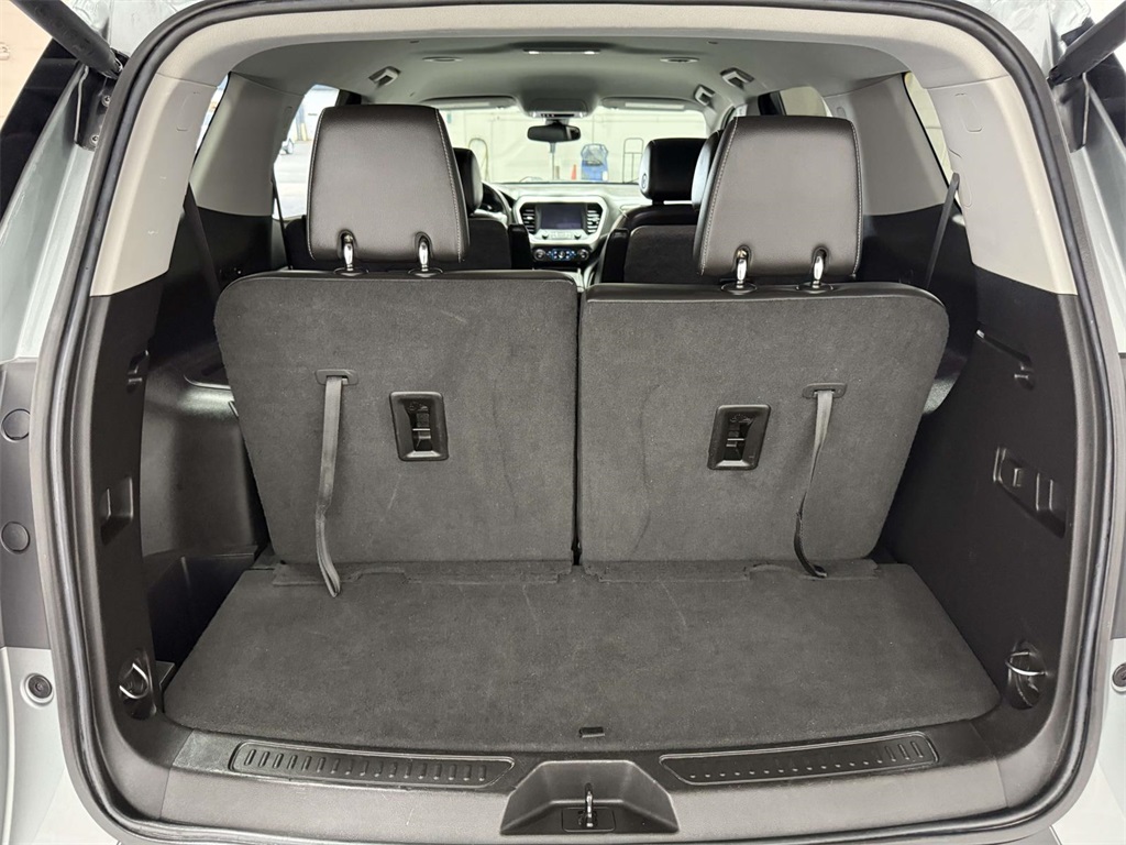 2023 Gmc Acadia SLT photo 30