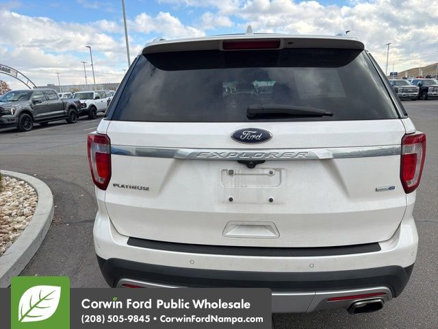 2017 Ford Explorer Platinum photo 4