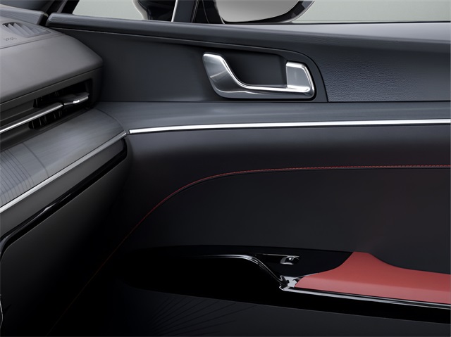 2025 Kia K5 GT-Line photo 18