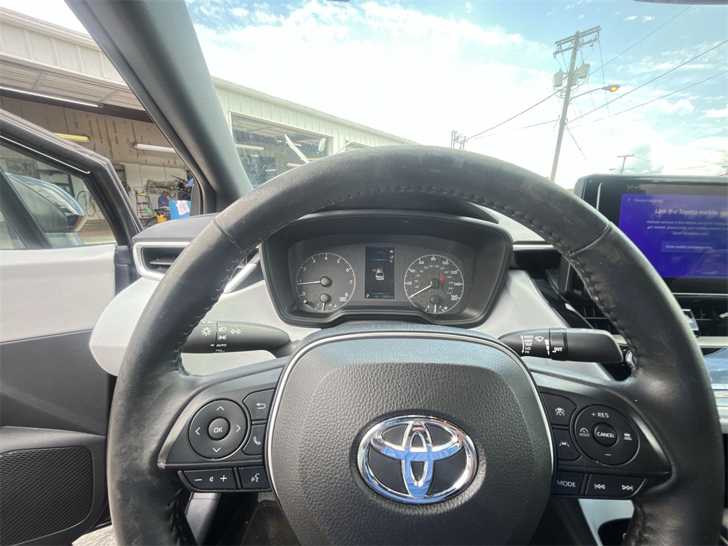 2023 Toyota Corolla SE photo 14