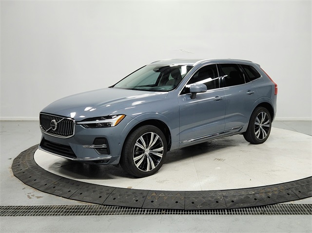 2022 Volvo XC60 B5 Inscription photo 3