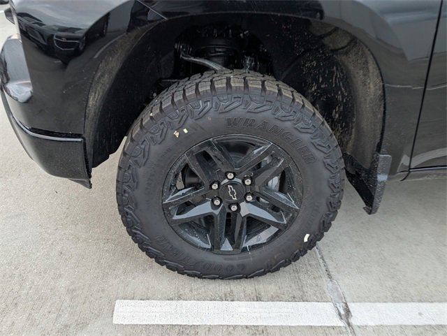 2026 Chevrolet Silverado 1500 Custom Trail Boss photo 4
