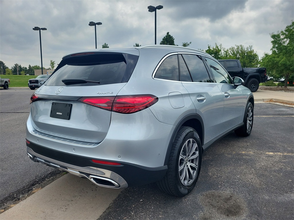 2023 Mercedes Benz GLC 300 4MATIC photo 4